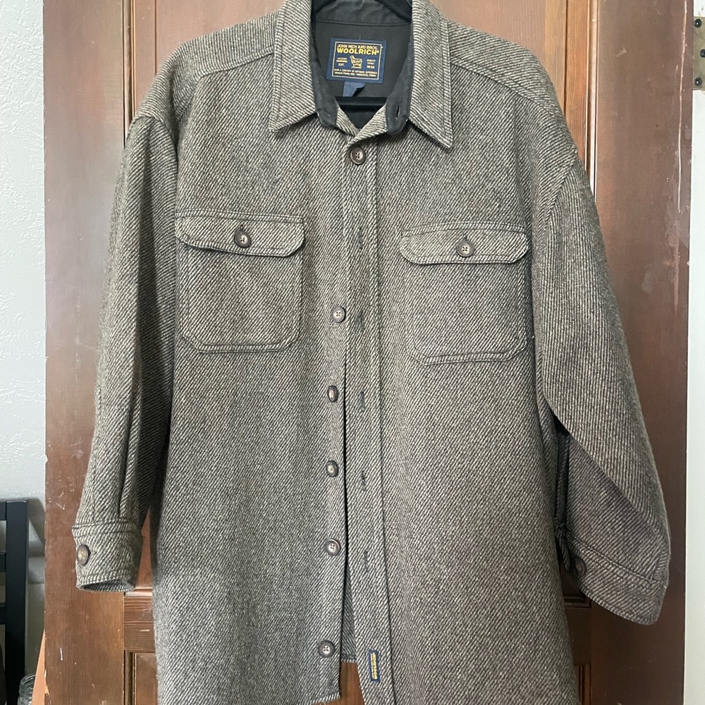 Vintage Woolrich Men's Gray Button Up Flannel